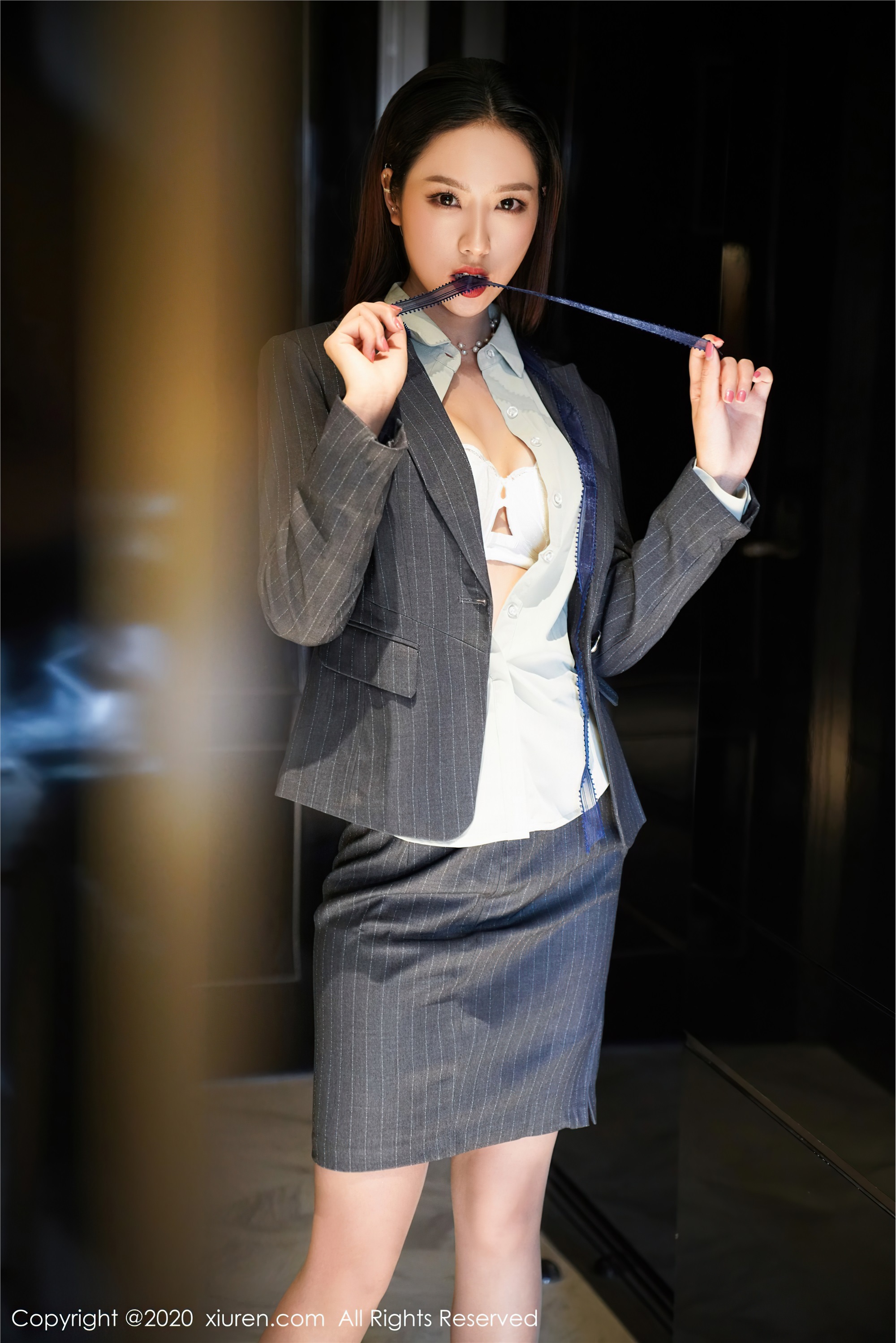 秀人网美媛馆 2020-09-21 Vol.2579 方子萱